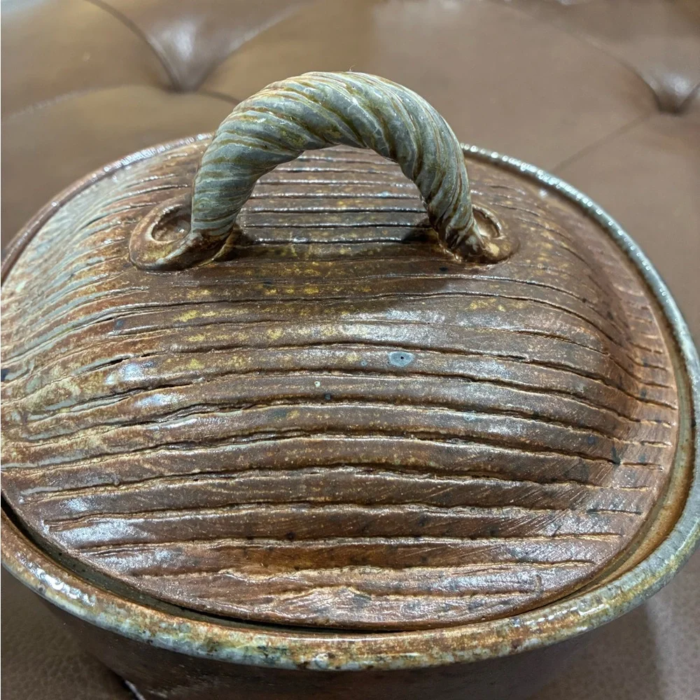 Stoneware Casserole Studio Stoneware Soup Tureen or Serving Dish W/ Twisted Lid